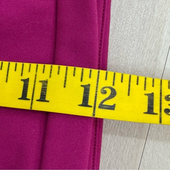EUC Lululemon Swift Speed High-Rise Crop 21" Size 20 LW6CBKS Magenta Purple - Picture 14 of 16